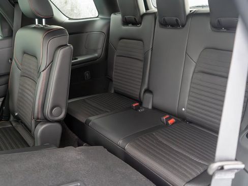 New 2026 Nissan Pathfinder SV image 9