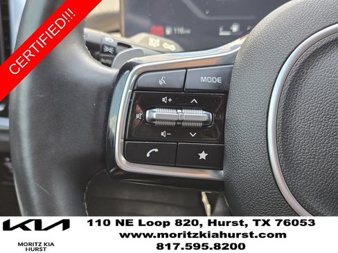 Certified 2024 Kia Sorento SX Prestige AWD/4WD image 28