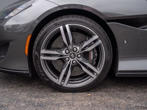Used 2020 Ferrari Portofino RWD image 17