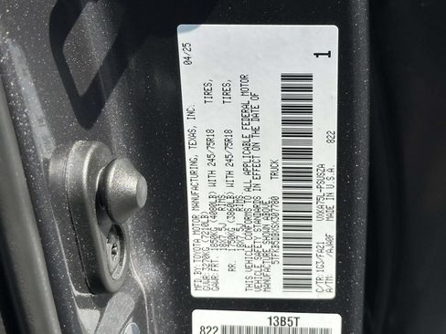 Used 2025 Toyota Tundra SR w/ SR Tow Package AWD/4WD image 30