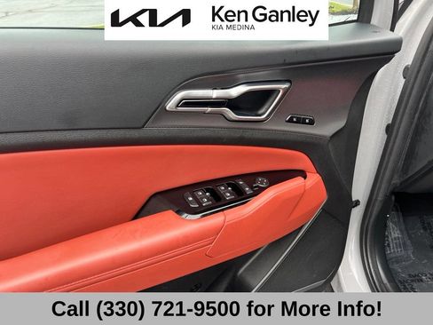 Certified 2023 Kia Sportage SX AWD/4WD image 24