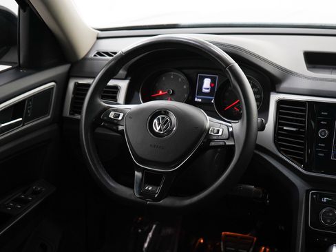 Used 2019 Volkswagen Atlas SEL R-Line AWD/4WD image 14