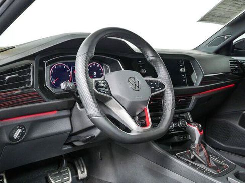 Used 2022 Volkswagen Jetta GLI Autobahn FWD image 4