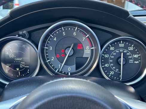 Used 2018 MAZDA MX-5 Miata Grand Touring image 18