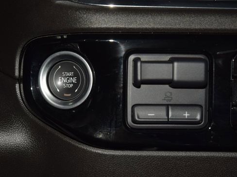 Used 2024 Chevrolet Silverado 2500 High Country w/ High Country Premium Package image 37