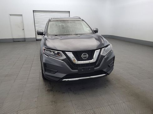 Used 2018 Nissan Rogue SV w/ Sun & Sound Touring Package image 14