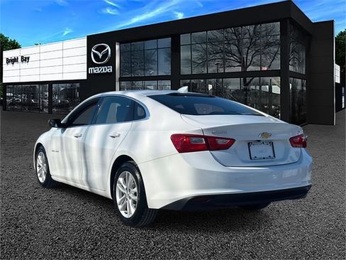 Used 2018 Chevrolet Malibu LT image 4