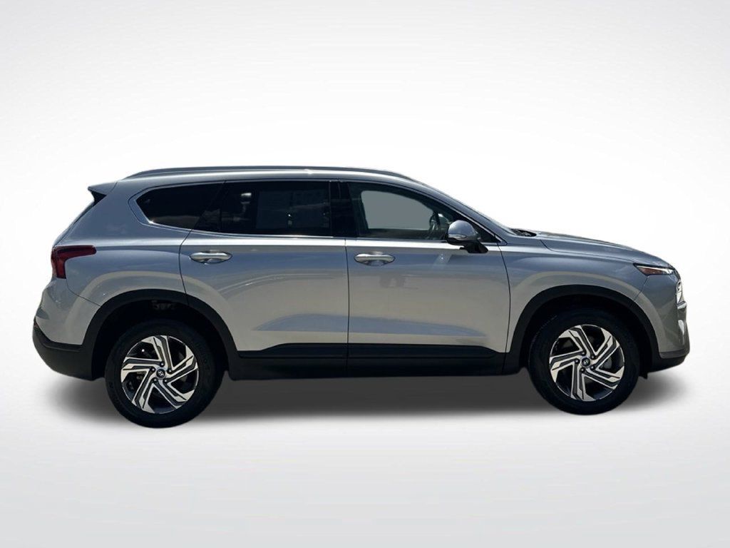 Used 2023 Hyundai Santa Fe SEL FWD image 2