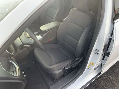 Certified 2024 Chevrolet Malibu LS image 18