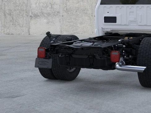New 2026 Ford F550 4x4 Supercab Super Duty image 21