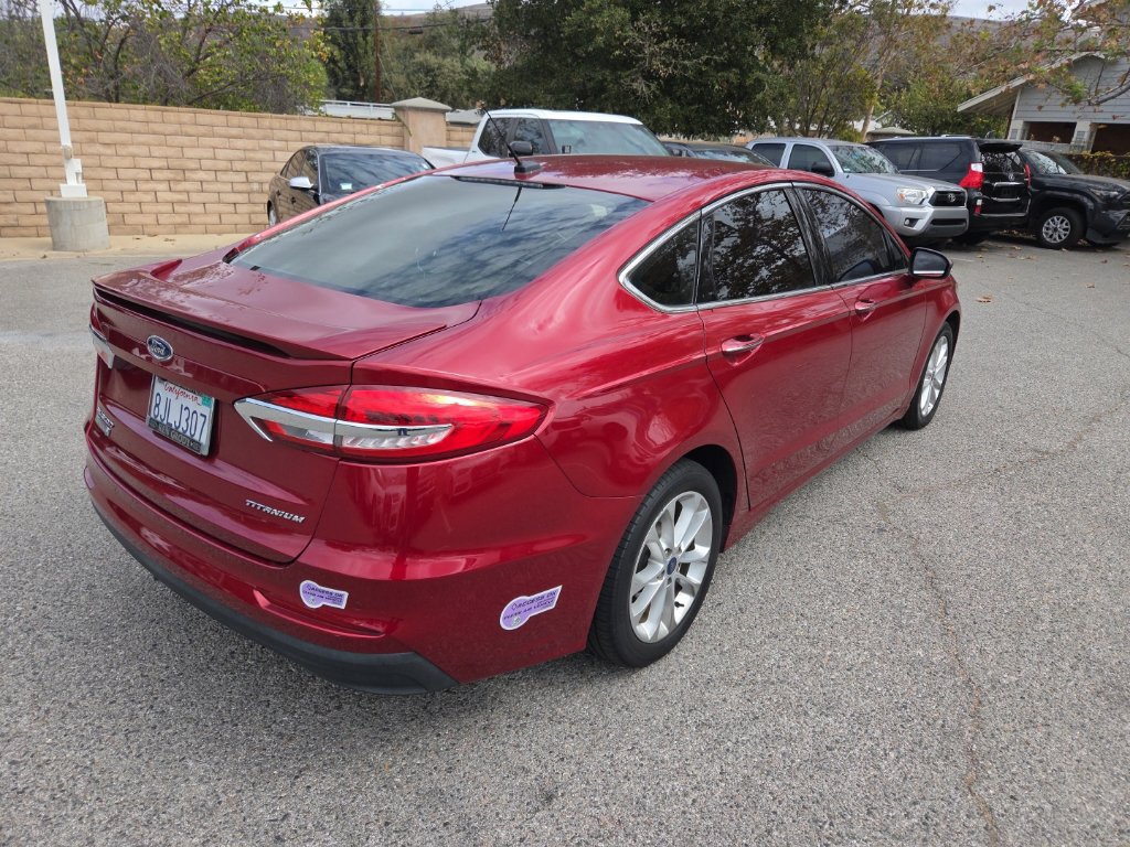 Used 2019 Ford Fusion Energi Titanium FWD image 5