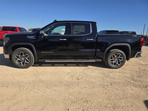 New 2026 GMC Sierra 1500 SLT image 8