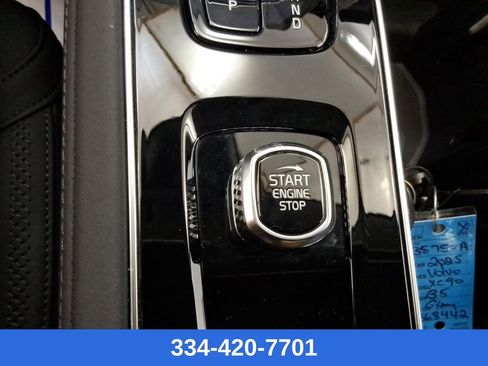 Certified 2025 Volvo XC90 B5 Plus image 29