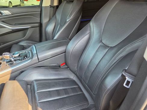 Used 2020 BMW X7 xDrive40i w/ Executive Package AWD/4WD image 2