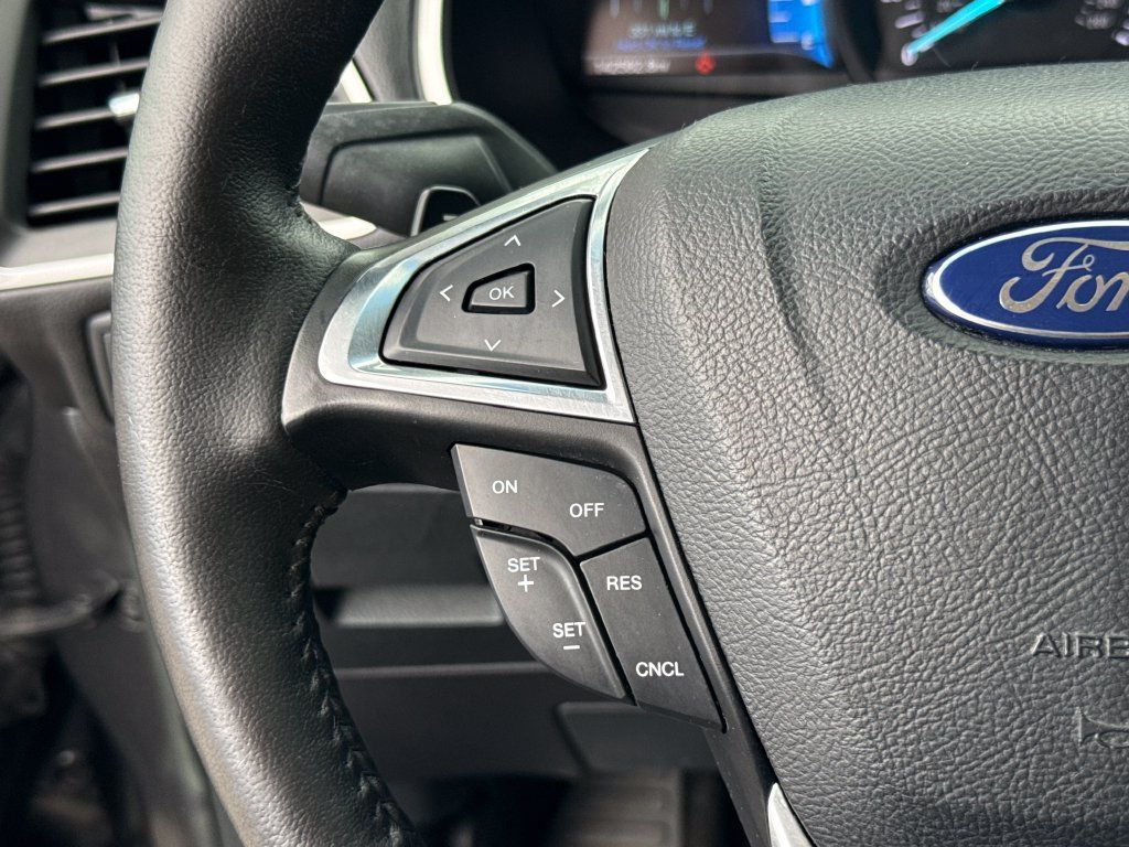 Used 2015 Ford Edge SEL w/ Equipment Group 201A AWD/4WD image 12