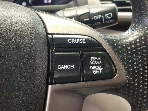 Used 2016 Honda Odyssey SE image 13
