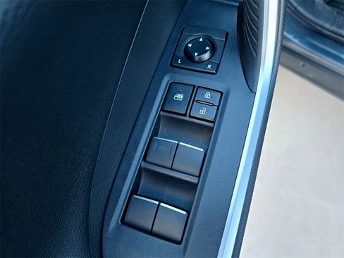 Used 2019 Toyota RAV4 XSE image 34