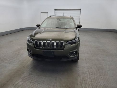 Used 2019 Jeep Cherokee Latitude Plus AWD/4WD image 15