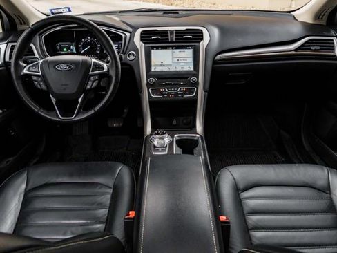 Used 2018 Ford Fusion SE w/ Equipment Group 602A image 23