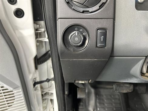 Used 2011 Ford F250 XL w/ XL Value Pkg image 18