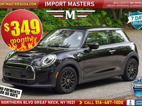 Used 2024 MINI Cooper SE FWD image 1