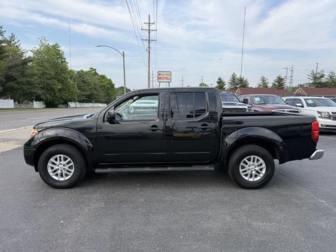 Used 2019 Nissan Frontier SV RWD image 4