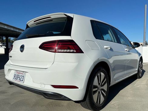 Used 2019 Volkswagen e-Golf SE w/ Driver Assistance Package image 11