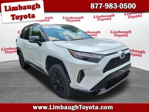 Used 2023 Toyota RAV4 XSE AWD/4WD image 1