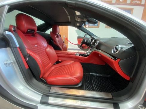 Used 2013 Mercedes-Benz SL 550 image 12