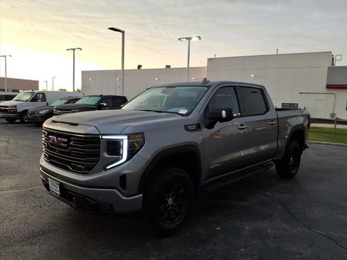 Used 2024 GMC Sierra 1500 AT4 w/ Technology Package image 13