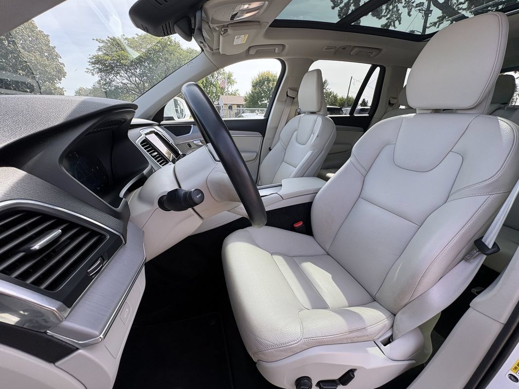 Used 2023 Volvo XC90 B5 Core AWD/4WD image 23