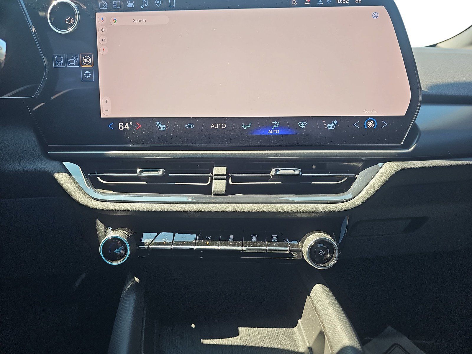 Used 2024 Chevrolet Equinox EV RS FWD image 21