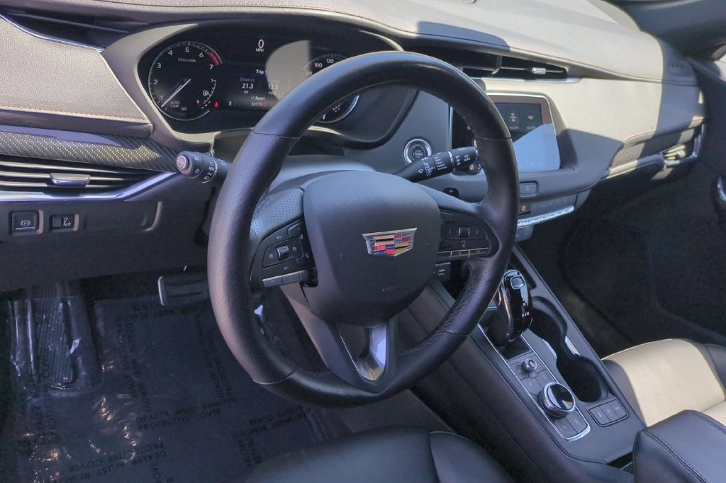 Certified 2023 Cadillac XT4 Sport w/ Cold Weather Package FWD image 9
