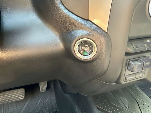 Used 2024 Chevrolet Silverado 1500 Custom AWD/4WD image 20