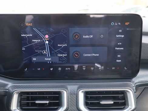 Used 2024 Ford Mustang GT Premium image 19