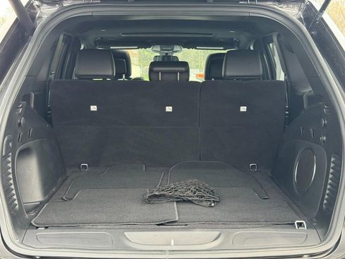 Used 2021 Jeep Grand Cherokee Laredo X image 4