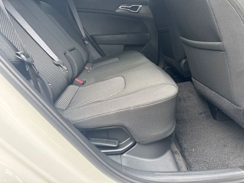 New 2026 Kia Sportage LX image 15