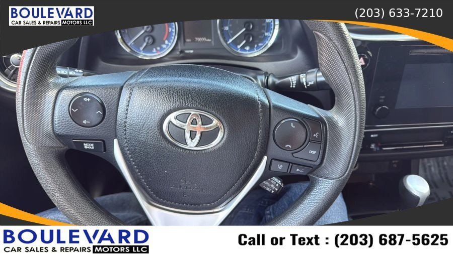 Used 2019 Toyota Corolla LE FWD image 17