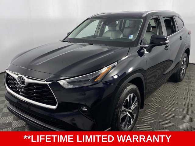 Used 2026 Toyota Highlander XLE AWD/4WD image 3