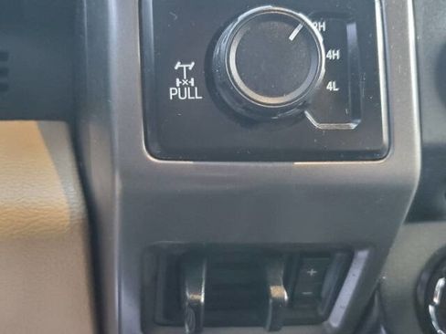 Used 2018 Ford F350 XLT image 34