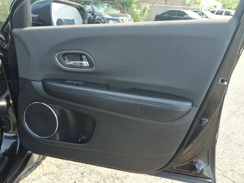 Used 2021 Honda HR-V EX image 14