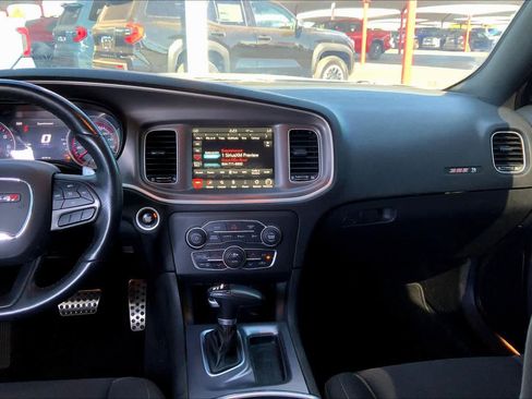 Used 2022 Dodge Charger Scat Pack w/ Driver Convenience Group RWD image 7