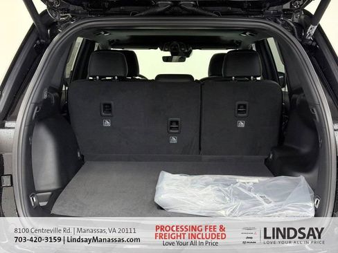 New 2025 Jeep Grand Cherokee Altitude AWD/4WD image 6