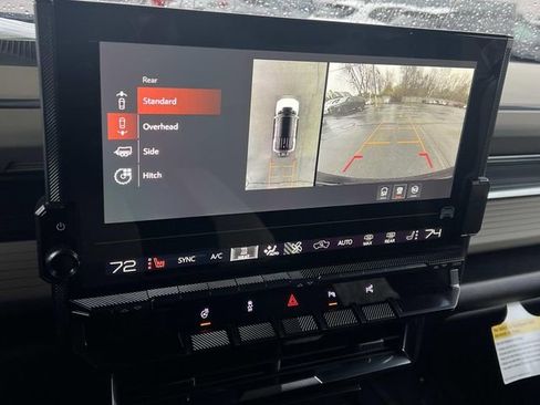 New 2026 GMC Hummer EV SUV image 22