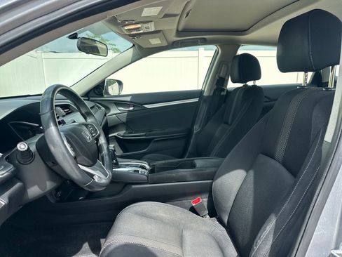 Used 2018 Honda Civic EX-T image 10