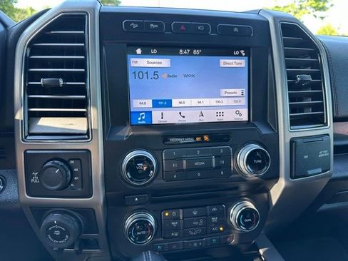 Used 2018 Ford F150 Platinum w/ Equipment Group 701A Luxury AWD/4WD image 12