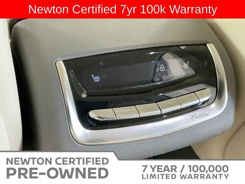 Used 2022 Cadillac XT6 Premium Luxury AWD/4WD image 43