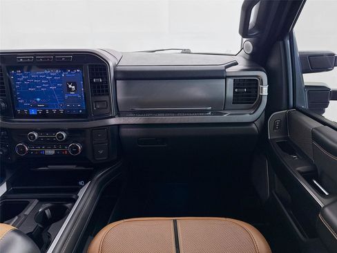 Used 2024 Ford F350 Platinum AWD/4WD image 25