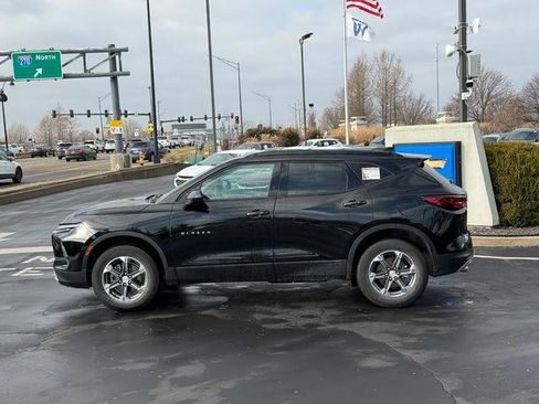 Used 2024 Chevrolet Blazer LT w/ Convenience Package image 2