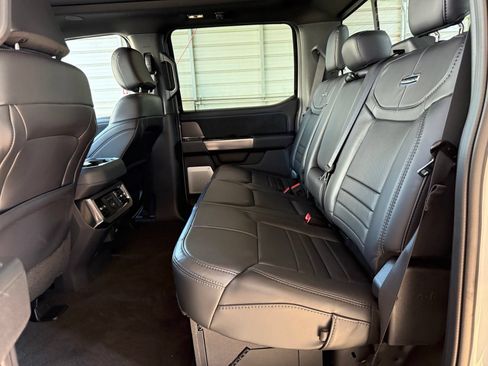 Used 2026 Ford F250 Platinum w/ FX4 Off-Road Package AWD/4WD image 19